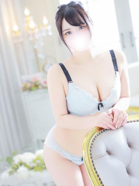 りおん 白い巨乳（ホテヘル）