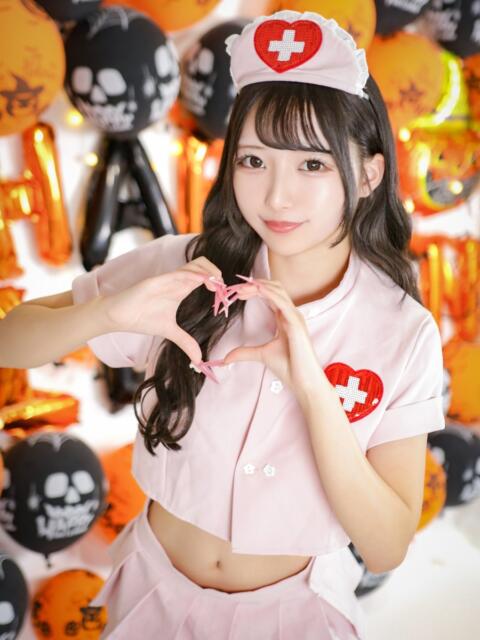 みな 舐めたくてグループ～君とサプライズ学園～越谷校（デリヘル）