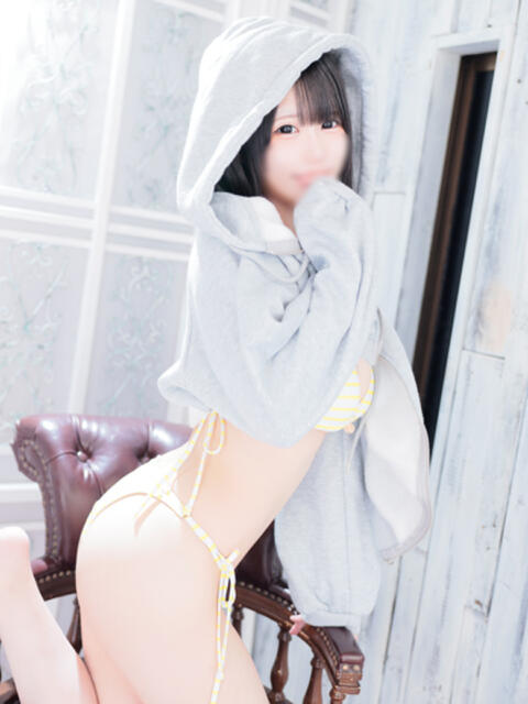 シオリ COCOMERO（ココメロ）（巨乳店舗型ヘルス）