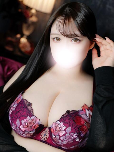 あお 白い巨乳（ホテヘル）