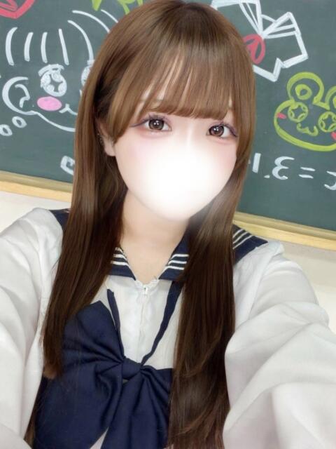 ひなみ(笑顔が可愛い美乳美女) 学園天国(ファッションヘルス)