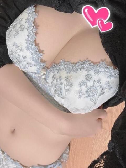 いのり moemu(もえむ)(待ち合わせ型手コキ専門店)