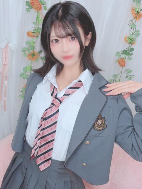 あき E+アイドルスクール新宿・歌舞伎町店(デリヘル)