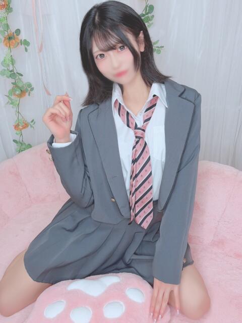 あき E+アイドルスクール新宿・歌舞伎町店(デリヘル)