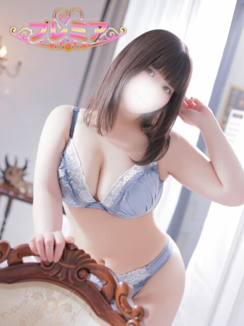 まな ぽっちゃり巨乳素人専門店ぷにめろ池袋店（ぽっちゃり系デリヘル）