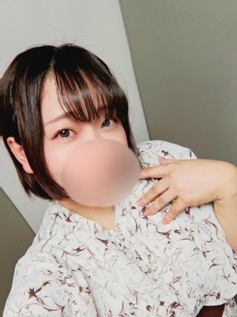 しの ぽっちゃり巨乳素人専門店ぷにめろ池袋店(ぽっちゃり系デリヘル)