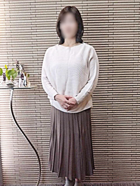 るい 熟女家 十三店（待ち合わせ型デリヘル）