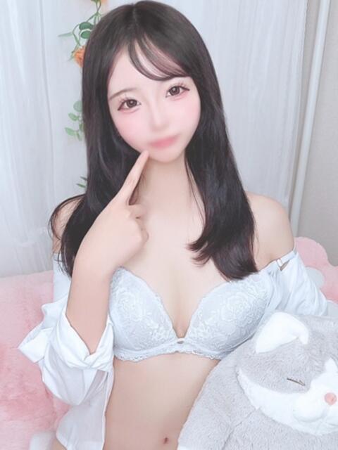 らむ E+アイドルスクール新宿・歌舞伎町店(デリヘル)