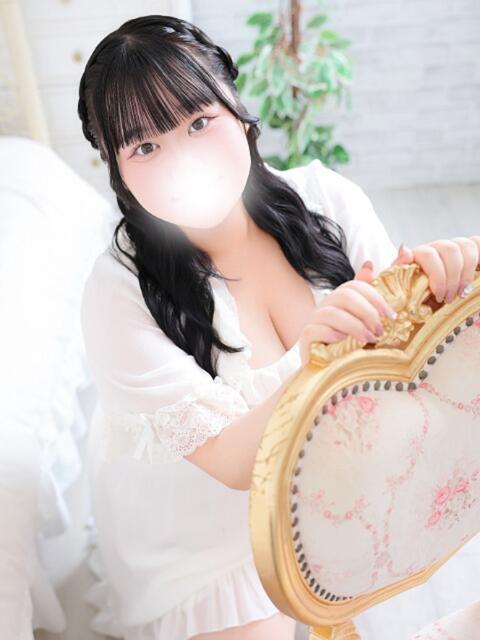 なみ 白いぽっちゃりさん（ぽっちゃり専門ホテヘル）