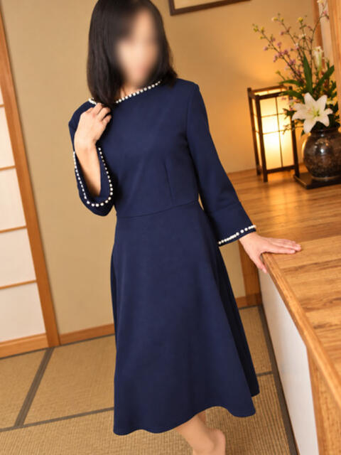 きょうか(昭和48年生まれ) 熟年カップル名古屋~生電話からの営み~(人妻・熟女デリヘル)