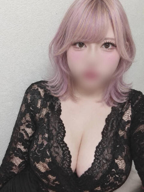 しゅな【新人割】 Fの法則（巨乳専門ソープランド）