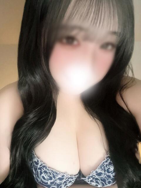さゆみ 白い巨乳（ホテヘル）