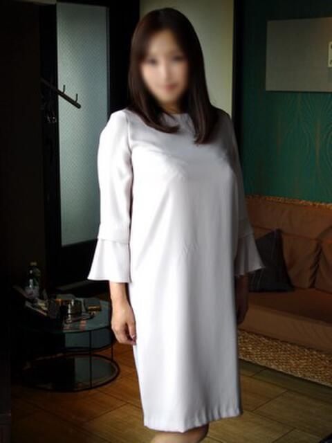加藤みずき 派遣妻（はけんづま）（待ち合わせ型人妻専門デリヘル）