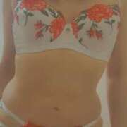 いぶ 24日  Hさん 逢って30秒で即尺