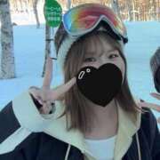 ひなの 10時からです🧡 コスプレ痴漢電車