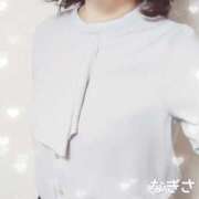 横山 渚 出勤してます♡ 30代40代50代と遊ぶなら博多人妻専科24時