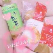 ゆい 今日のお礼? 逢って30秒で即尺