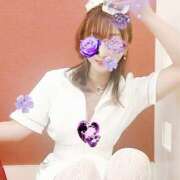 みずき 瞳孔バチ開いて溺れ死にそう今この世で君だけ大正解 治療院.LOVE小山店