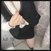 ヒメ日記 2025/07/23 19:30 投稿 辻　はつみ OLピンクコレクション