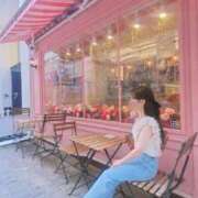 りおん 12時出勤します♡ 女教師と女子学生