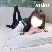 ヒメ日記 2025/05/17 12:43 投稿 御子柴　みこ 妄想する女学生たち 梅田校