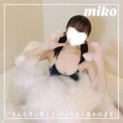 ヒメ日記 2025/08/28 12:30 投稿 御子柴　みこ 妄想する女学生たち 梅田校