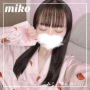 ヒメ日記 2025/11/20 07:16 投稿 御子柴　みこ 妄想する女学生たち 梅田校