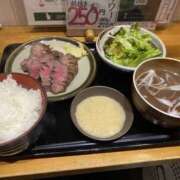 まみ 出勤🍚 チアガール