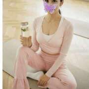 ヒメ日記 2025/10/19 09:30 投稿 椿こずえ ローテンブルク