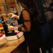 まみ おやすみ 梅田人妻秘密倶楽部