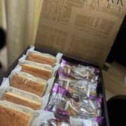 まみ お菓子 梅田人妻秘密倶楽部