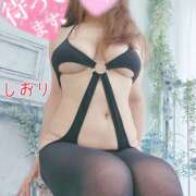 しおり 本日出勤です(コスプレあり〼) 熟女デリヘル秘宝館Z