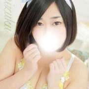 しずく 誰かに似てる？💭 白いぽっちゃりさん仙台店