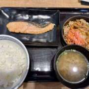 ヒメ日記 2025/10/13 09:59 投稿 白瀬奈美 ローテンブルク