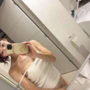 ヒメ日記 2025/08/14 10:02 投稿 優月ゆみか 全裸美女からのカゲキな誘惑