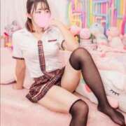 ヒメ日記 2025/12/15 04:57 投稿 優月ゆみか 全裸美女からのカゲキな誘惑