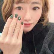 ヒメ日記 2025/12/19 09:32 投稿 優月ゆみか 全裸美女からのカゲキな誘惑