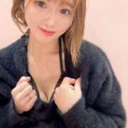 ヒメ日記 2026/05/01 09:38 投稿 優月ゆみか 全裸美女からのカゲキな誘惑