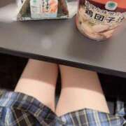 指原じゅり 登校中🤍 アリス女学院 日本橋校