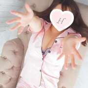 ヒメ日記 2025/12/22 10:14 投稿 ひなの かりんと神田