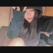 かな 揺れた？？？😳😳😳👯‍♀️ REDROOM (レッドルーム)