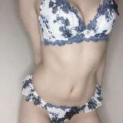 ヒメ日記 2025/12/18 18:32 投稿 みかづき とある風俗店♡やりすぎさーくる新宿大久保店♡で色んな無料オプションしてみました