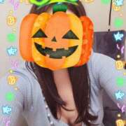 ヒメ日記 2025/10/05 10:28 投稿 なつき 池袋西口でSUGEEE求められる俺のカラダ