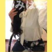 美羽(みはね) みはねです♪ 人妻出逢い会 百合の園 山の手本店