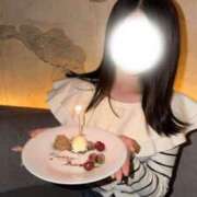 ゆいな 6日から🩶 アラモード