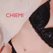 ヒメ日記 2025/05/29 18:27 投稿 【ちえみ】小柄でクビレばっちり コーチと私と、ビート板･･･