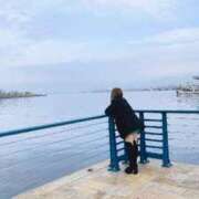 りり 年内の出勤について🤍 シークレットサービス