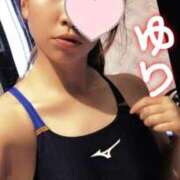 ヒメ日記 2025/11/27 08:23 投稿 【ゆり】水泳インストラクター コーチと私と、ビート板･･･