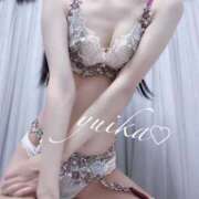 結衣花（ゆいか）美肌で大きな瞳 出勤します💗 aroma ace.