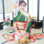 香月あずさ 今年もよろしくお願いします🙇‍♀️🎍 サクラ（すすきの）